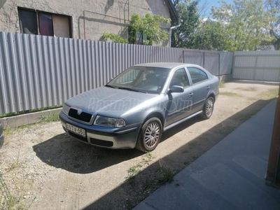 SKODA OCTAVIA 1.6 Diva