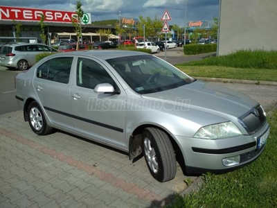 SKODA OCTAVIA 1.6 Elegance