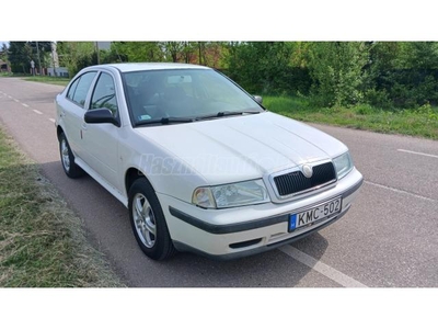 SKODA OCTAVIA 1.6 Tour