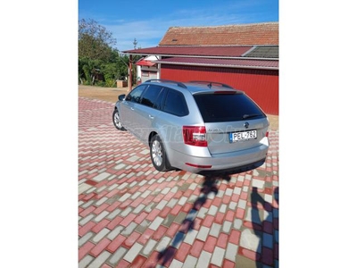 SKODA OCTAVIA Combi 2.0 CR TDI Ambition