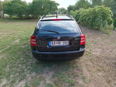 SKODA OCTAVIA Combi 2.0 FSI Elegance Skoda Octavia 2.0 MPI