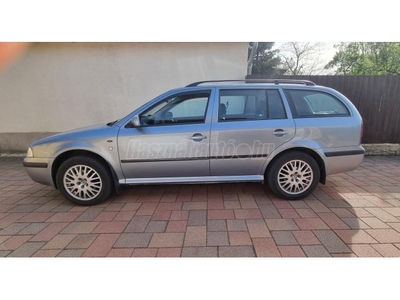 SKODA OCTAVIA Combi 4x4 2.0 Elegance