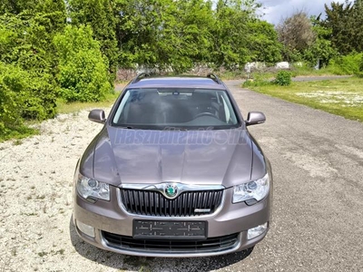 SKODA SUPERB Combi 1.6 CR TDI Elegance GreenLine Xenon.Digitklíma.Nagy navi.Alu.Tempomat.Memóriás ülés.PDC