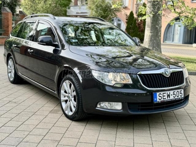 SKODA SUPERB Combi 1.8 TSI Elegance PANORÁMA TETŐ//NAVIGÁCIÓ//3. TULAJTÓL//TÉLI+NYÁRI KERÉK GARNITÚRA