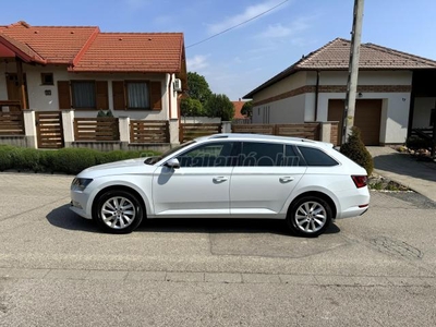 SKODA SUPERB Combi 2.0 TDi SCR Style 4x4 4ülésfűtés.friss szerviz!