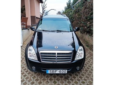 SSANGYONG REXTON 2.7 270 XVT Premium (Automata)