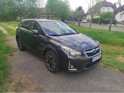 SUBARU XV 2.0 D Exclusive E6 Napfénytető. kamera. téli-nyári gumi. ül.fűtés