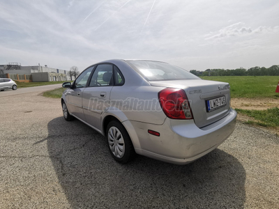 SUZUKI FORENZA 2.0 16V