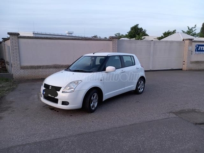 SUZUKI SWIFT 1.3 GLX CD