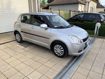 SUZUKI SWIFT 1.3 GLX CD AC