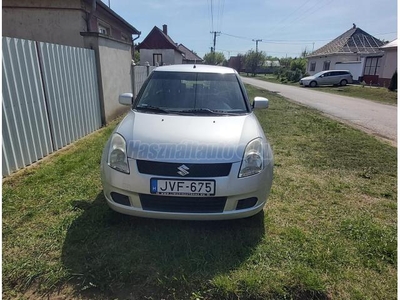 SUZUKI SWIFT 1.3 GLX CD AC Új katalizátor. Alvázvédelem. 8 hankook abroncs. Felújított ABS