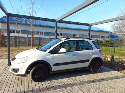 SUZUKI SX4 1.6 GLX AC CD MP3 4WD