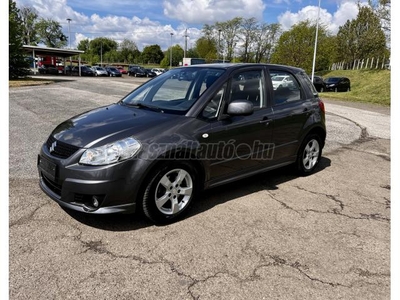 SUZUKI SX4 1.6 GS CD ESP MEGKÍMÉLT ÁLLAPOT/ VONÓHOROG/ DIGIT KLÍMA/ ALUFELNI/ KÉT KULCS/ AZONNAL ELVIHETŐ