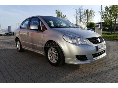 SUZUKI SX4 Sedan 1.6 GLX AC