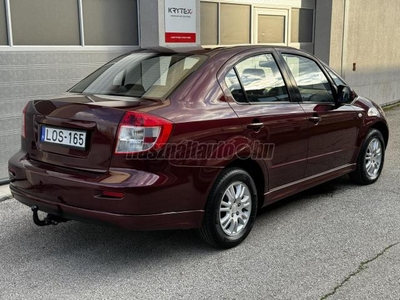 SUZUKI SX4 Sedan 1.6 GS (Automata) Valós 89.000 Km!- Magas felszereltséggel! - Vonóhoroggal is szerelve!