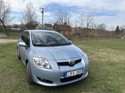 TOYOTA AURIS 1.33 2009