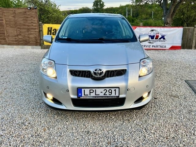 TOYOTA AURIS 1.4 D-4D Luna Plus 2009 Optimis