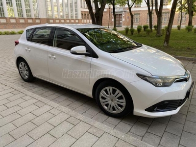 TOYOTA AURIS 1.6 D-4D Active