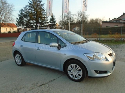 TOYOTA AURIS 1.6 Sol 122000 KM