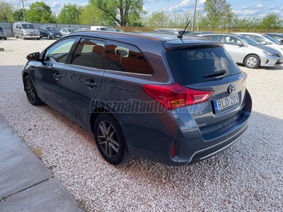 TOYOTA AURIS Touring Sports 1.8 HSD Active (Automata)