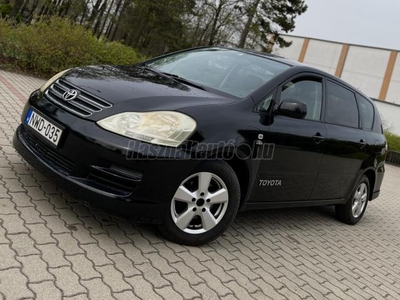 TOYOTA AVENSIS VERSO 2.0 D-4D Linea Sol Megkímélt állapot friss műszaki vizsga!!