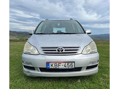 TOYOTA AVENSIS VERSO 2.0 D Sol