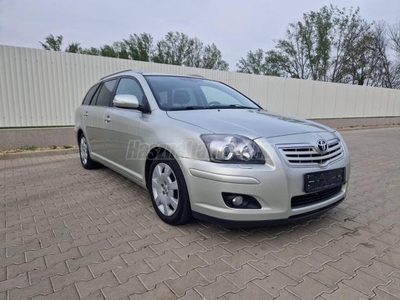 TOYOTA AVENSIS Wagon 2.0 Sol Executive XENON/HOROG/TEMP/ÜLÉSFTS