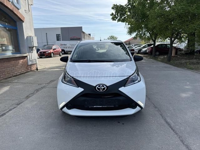 TOYOTA AYGO 1.0 x+comfort