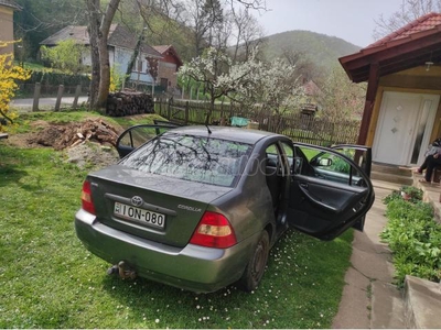 TOYOTA COROLLA Sedan 1.4