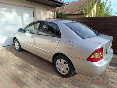 TOYOTA COROLLA Sedan 1.4 Terra