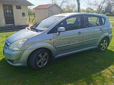 TOYOTA COROLLA VERSO 2.2 D-4D Linea Sol