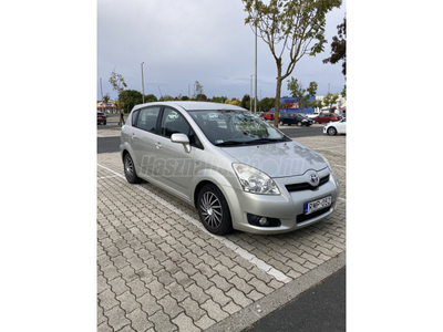 TOYOTA COROLLA VERSO 2.2 D-4D Luna