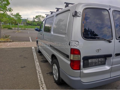 TOYOTA HI-ACE Hiace 2.4 D Combi