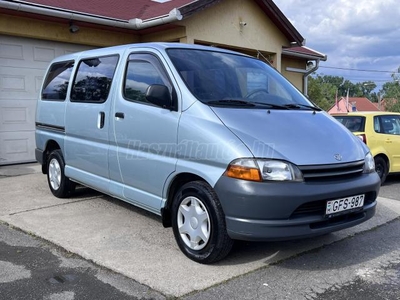 TOYOTA HI-ACE Hiace 2.4 D Combi Magyarországi!