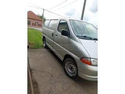 TOYOTA HI-ACE Hiace 2.5 D4-D Panel Van