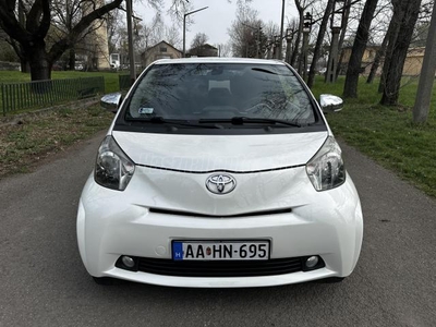 TOYOTA IQ iQ3 1.33