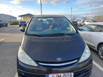 TOYOTA PREVIA 2.0 D-4D