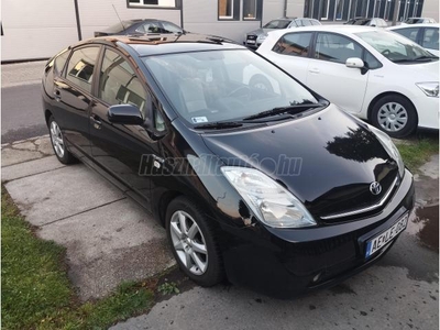 TOYOTA PRIUS 1.5 HSD Sol (Automata) JBL.Smart KEY