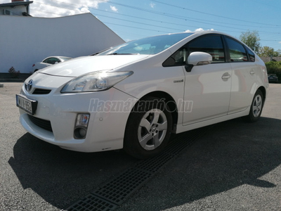 TOYOTA PRIUS 1.8 HSD Sol NAVI (Automata)