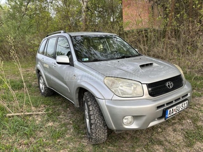 TOYOTA RAV 4 Rav4 2.0 D-4D 4x4