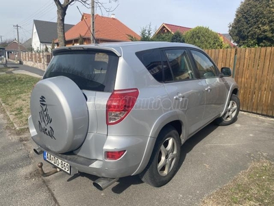 TOYOTA RAV 4 Rav4 2.2 D-4D X