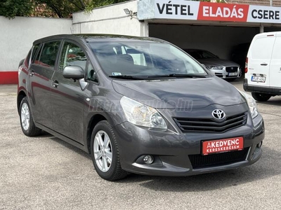 TOYOTA VERSO 1.6 Sol Panoráma tető. tolatóradar. digit klíma!