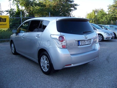 TOYOTA VERSO 2.0 D-4D Luna