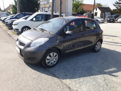 TOYOTA YARIS 1.0