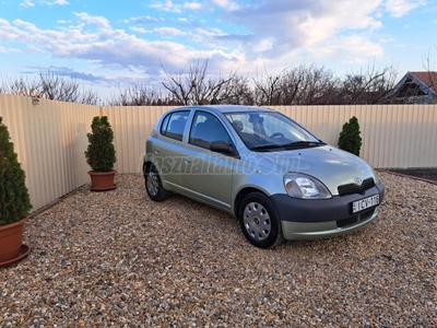 TOYOTA YARIS 1.0 Harmony