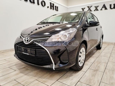 TOYOTA YARIS 1.0 Live Plus VALÓS 33932 KM+1 ÉV/25 E KM GARANCIA+KLÍMA+TOLATÓKAMERA+2 SZETT KERÉK+FRISS MŰSZ