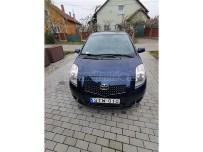 TOYOTA YARIS 1.3 Exe