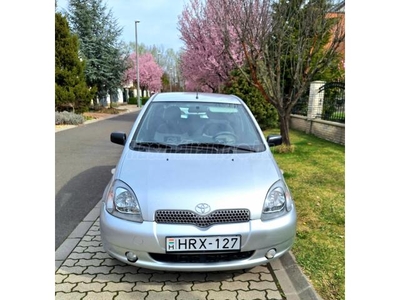 TOYOTA YARIS 1.3 Linea Luna