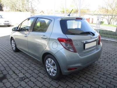 TOYOTA YARIS 1.33 Active