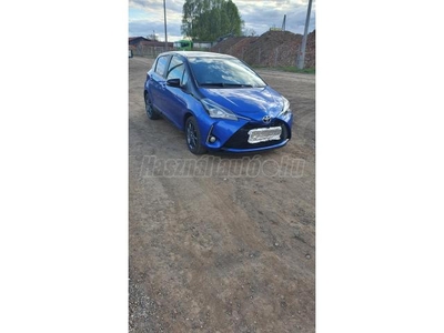 TOYOTA YARIS 1.5 Dual VVT-iE Selection Blue